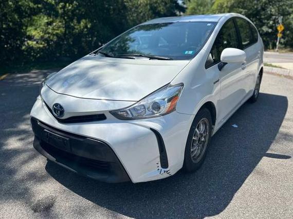 TOYOTA PRIUS V 2015 JTDZN3EU6FJ024442 image